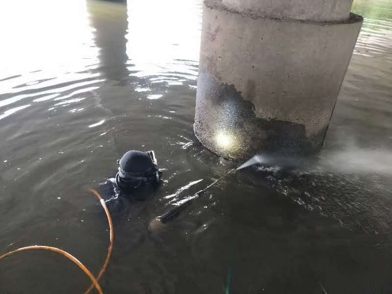 永安坝街道桥墩套筒加固